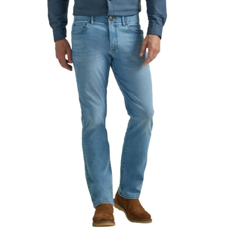 Lee Men’s Extreme Motion Jeans Up to 31% Off Deal