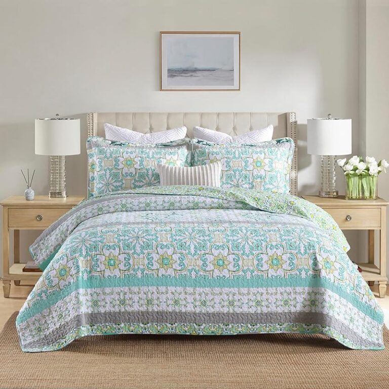 Homzard Sage Green King Quilt: Up to 50% Off Deal