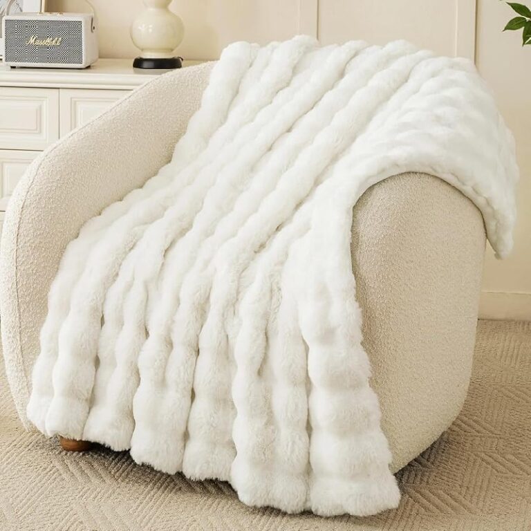 Bigacogo Faux Fur Blanket up to 20% off Deal