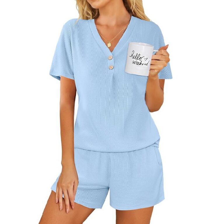 Ekouaer Women’s Pajama Sets up to 8% off Deal