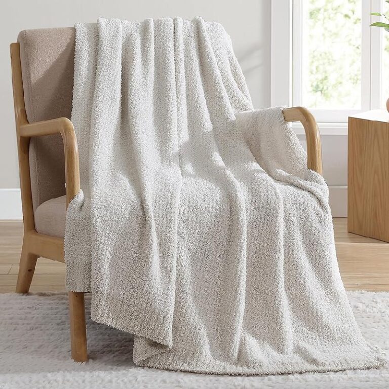 BEDHACEM Knitted Throw Blanket up to 25% off Deal